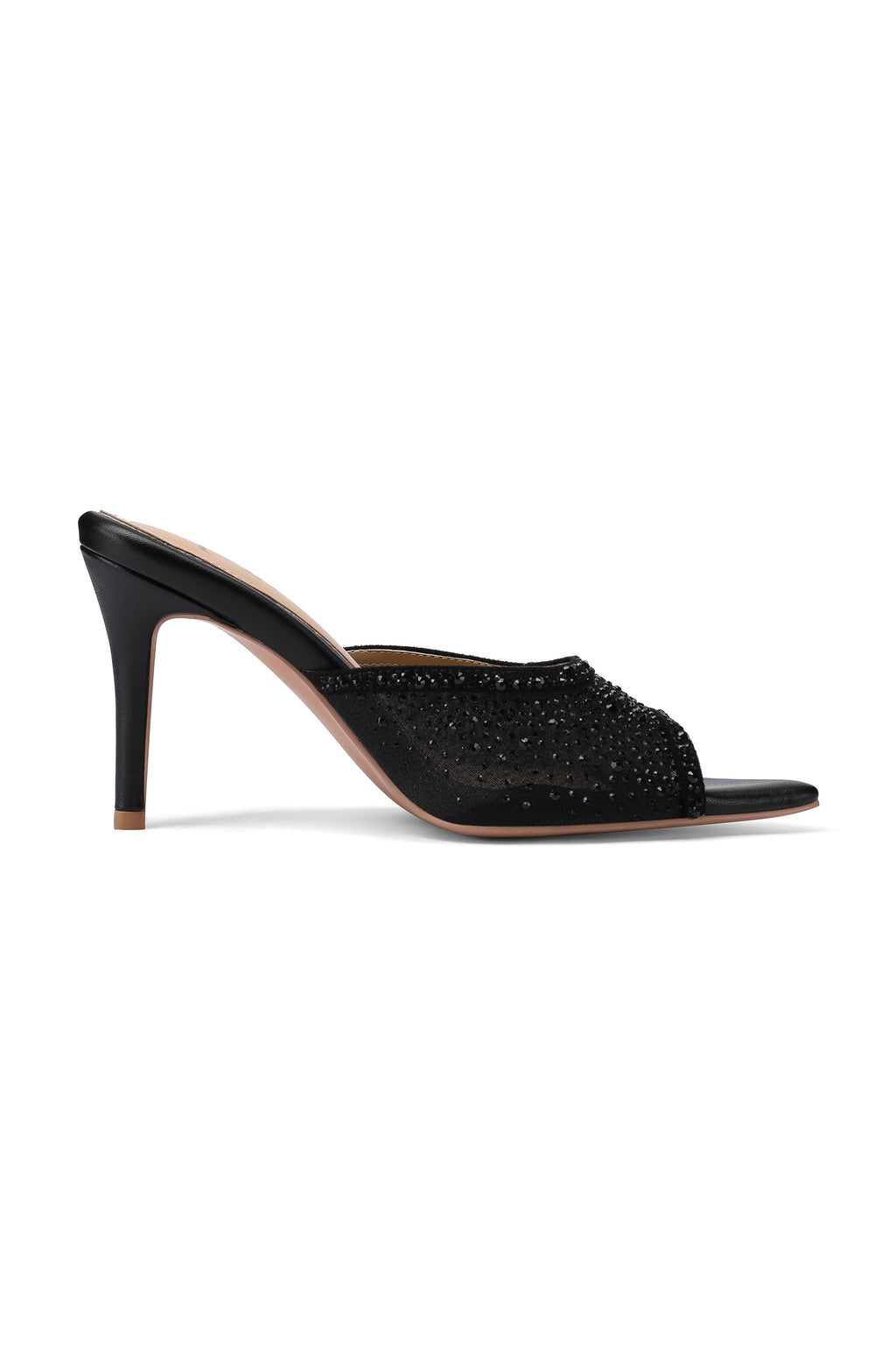 Aurora in Black (01)