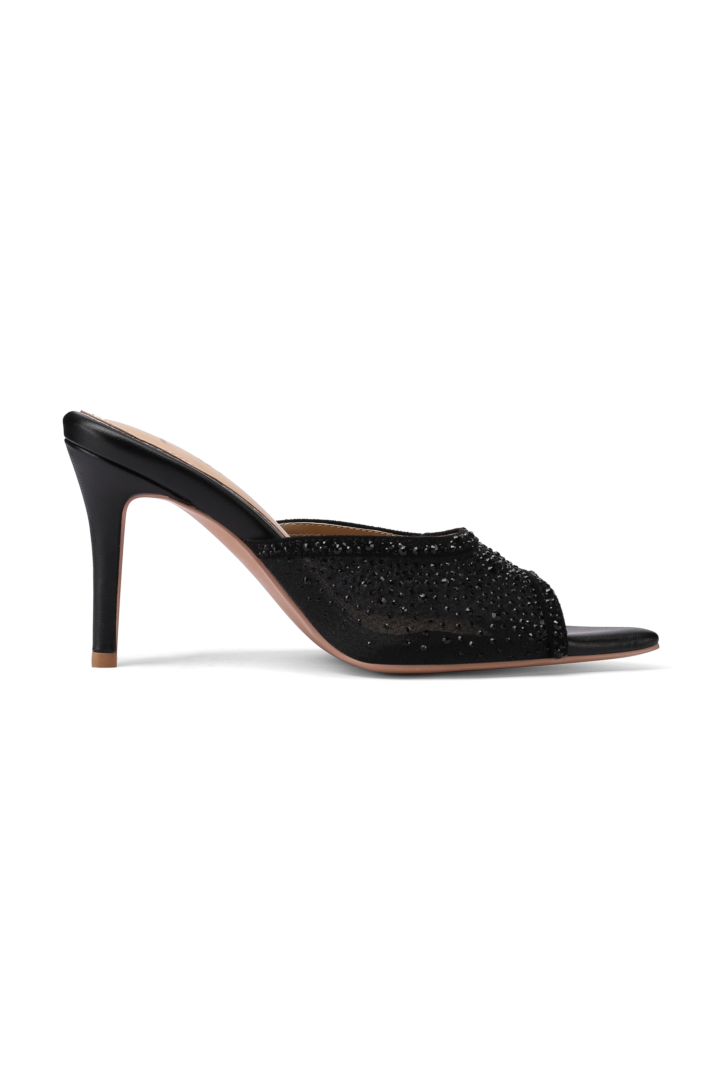 Aurora in Black (01)