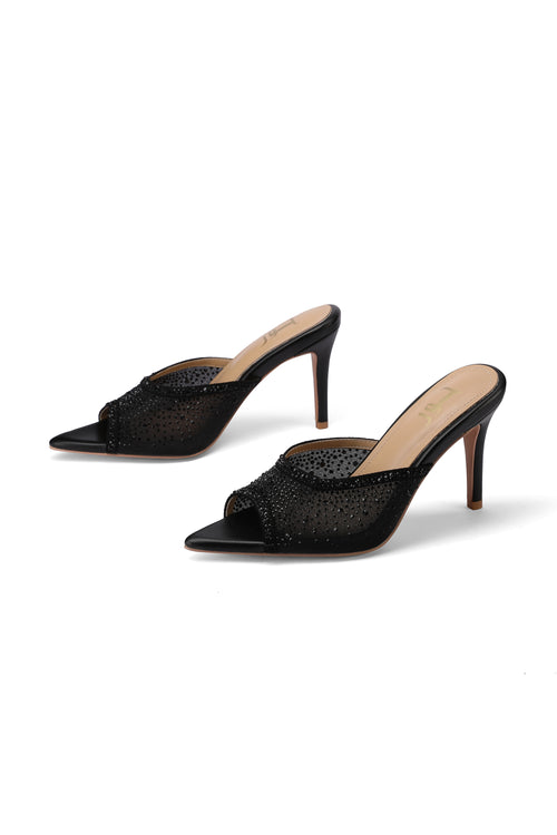 Aurora in Black (01)