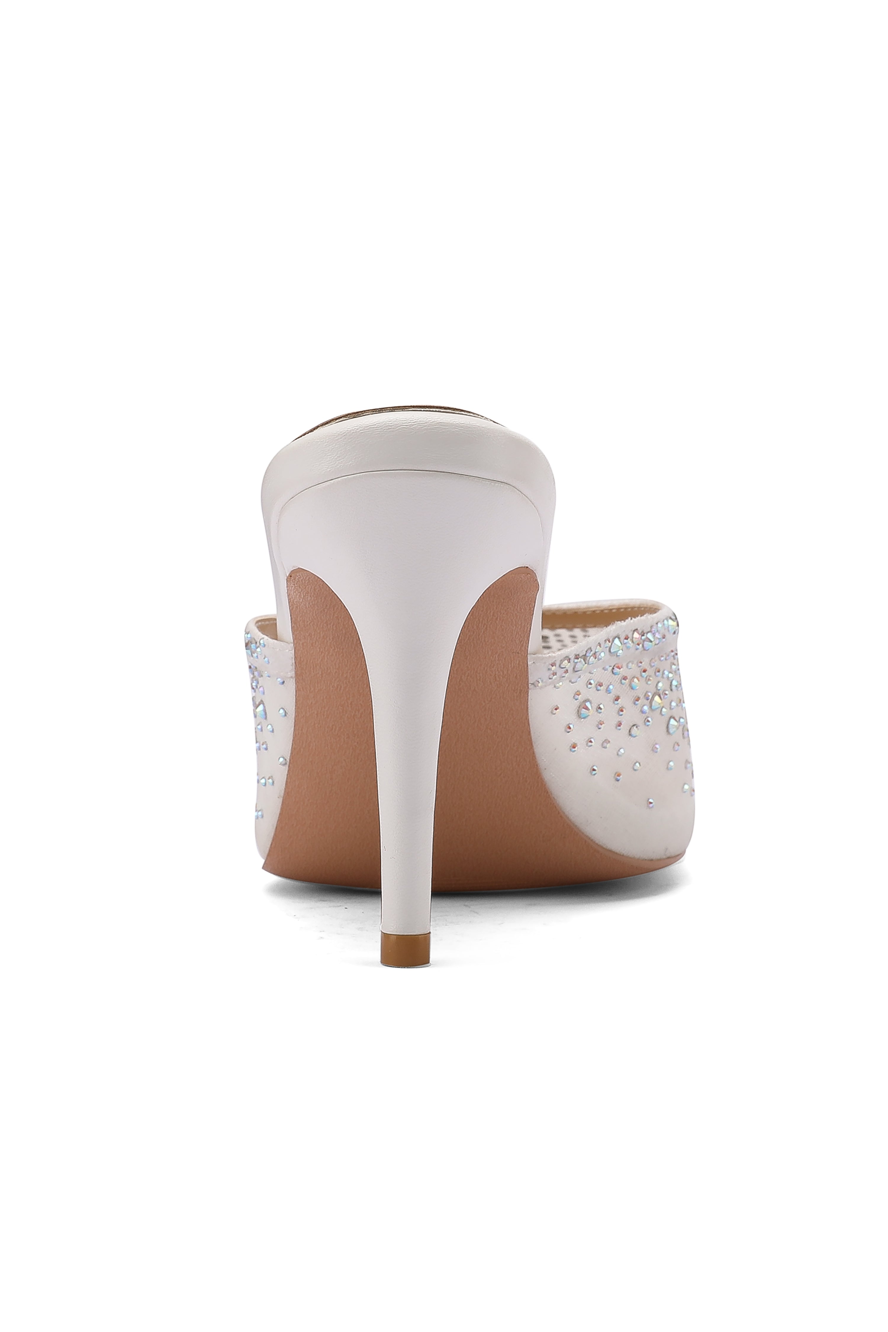 Aurora in White (03)