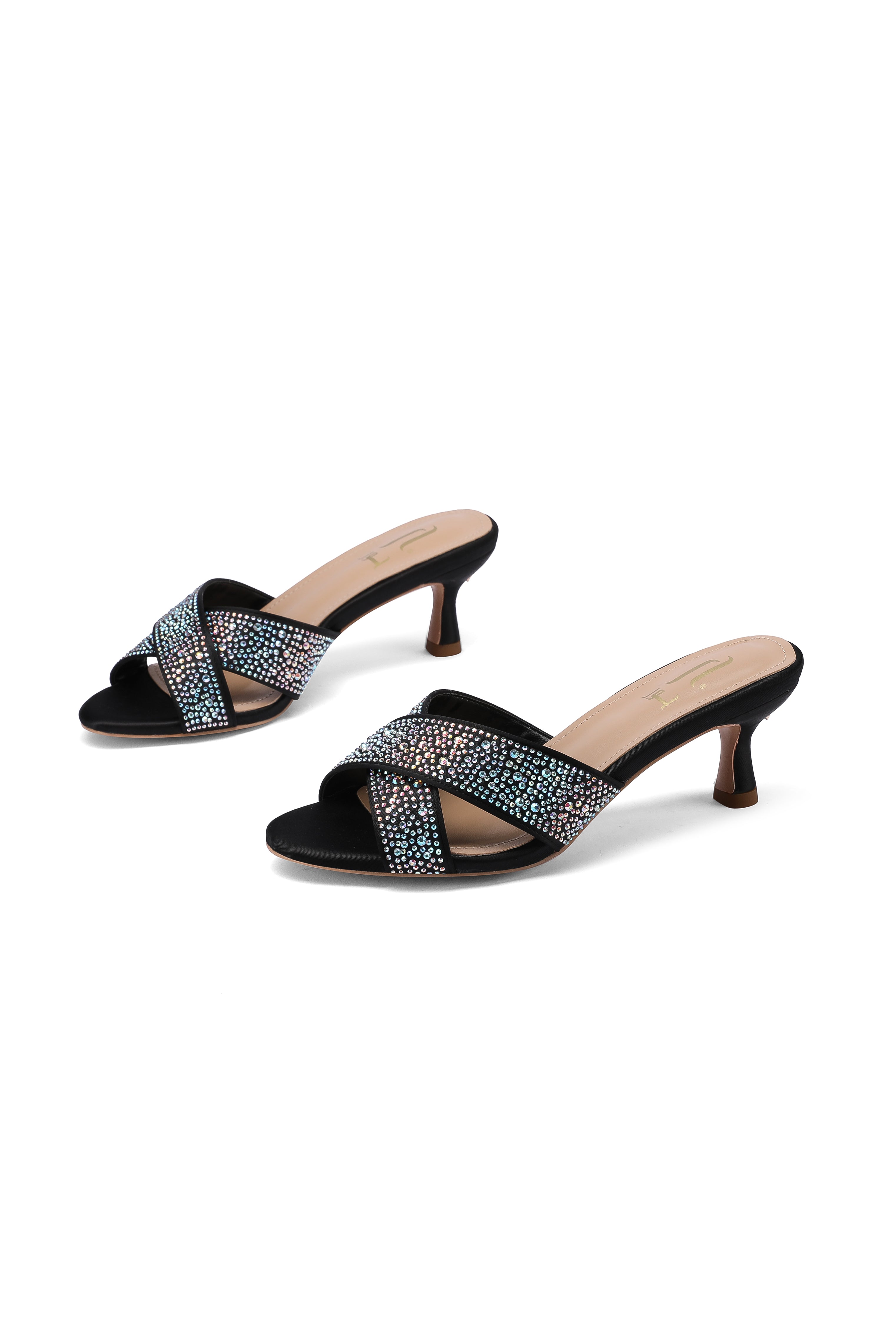 Shaikha in Black (13)